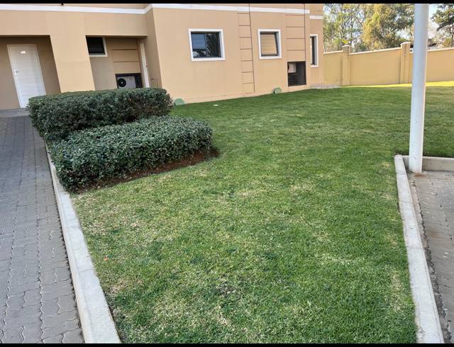 2 BEDROOM SECTIONAL TITLE FOR SALE IN LILIANTON